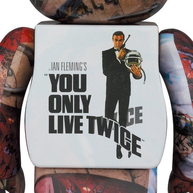 400% & 100% Bearbrick Sæt - You Only Live Twice (007 - James Bond)