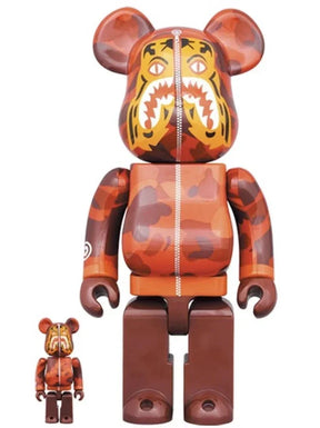 400% & 100% Bearbrick sæt - Camo Tiger by BAPE (Red ver.)-Medicom Toy-Bearbrick